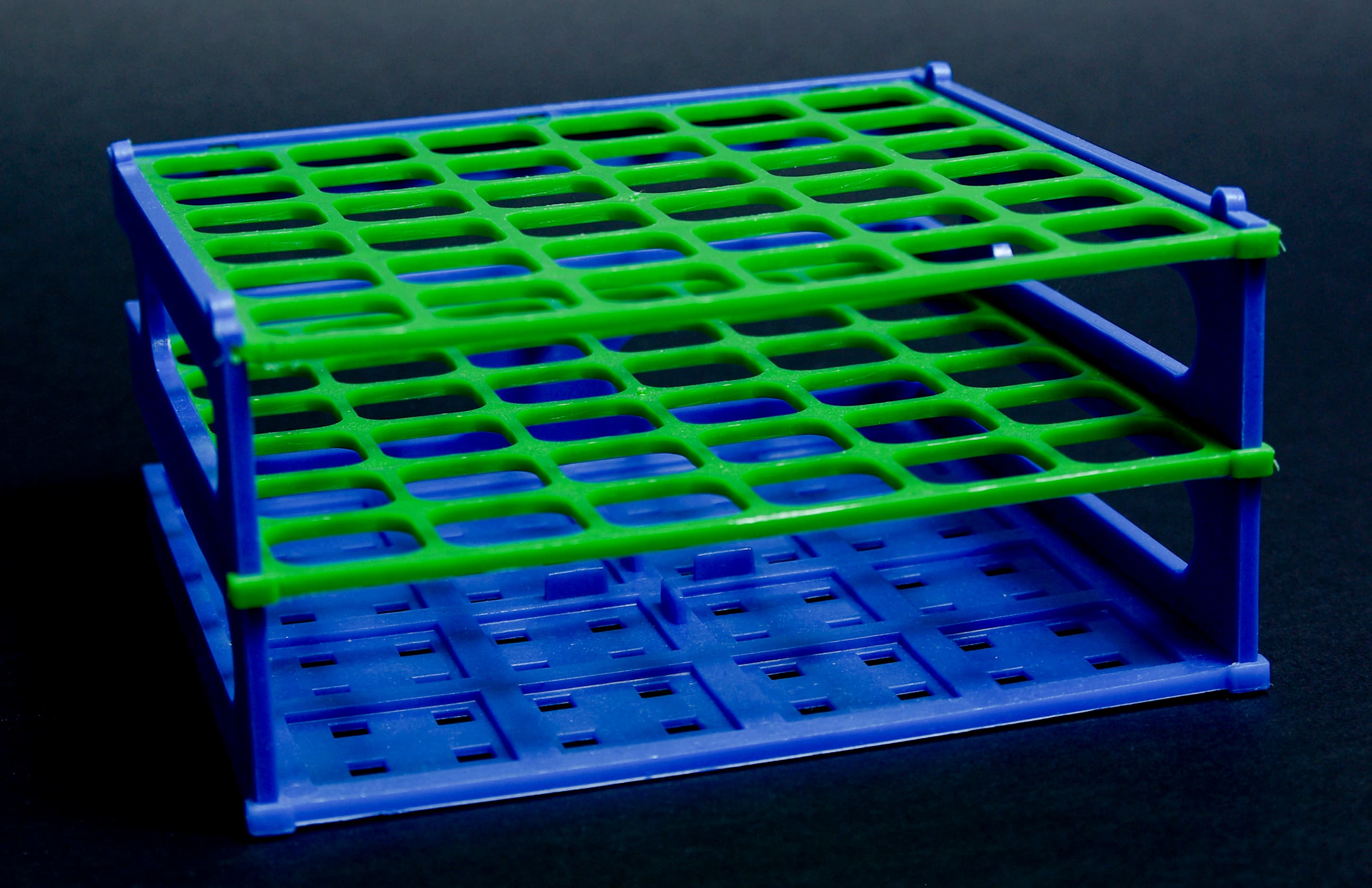 Plastic laboratory test tube rack